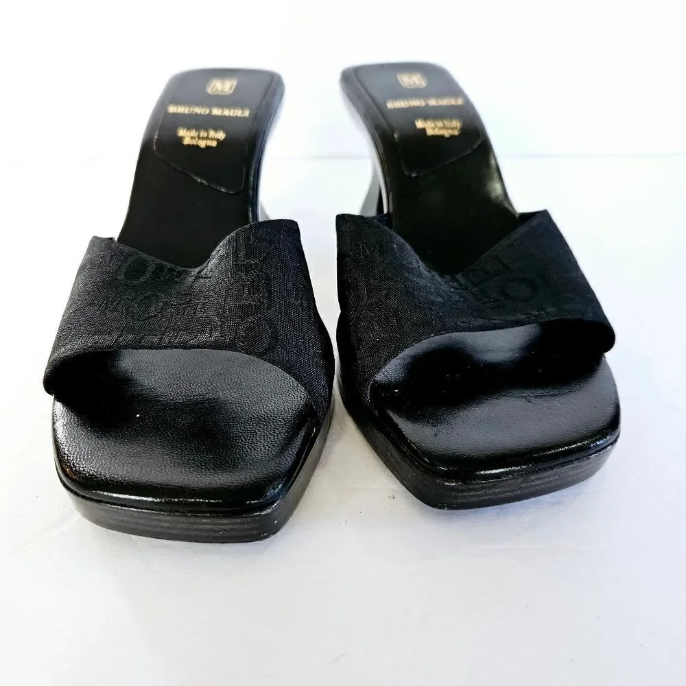 Vintage Bruno Magli Y2K Square Toe Black Monogram Logo Open Toe Sandal Mule 8